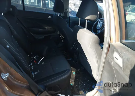 2018 Kia Sportage Lx z USA, uszkodzony, nr VIN KNDPMCAC9J7390943